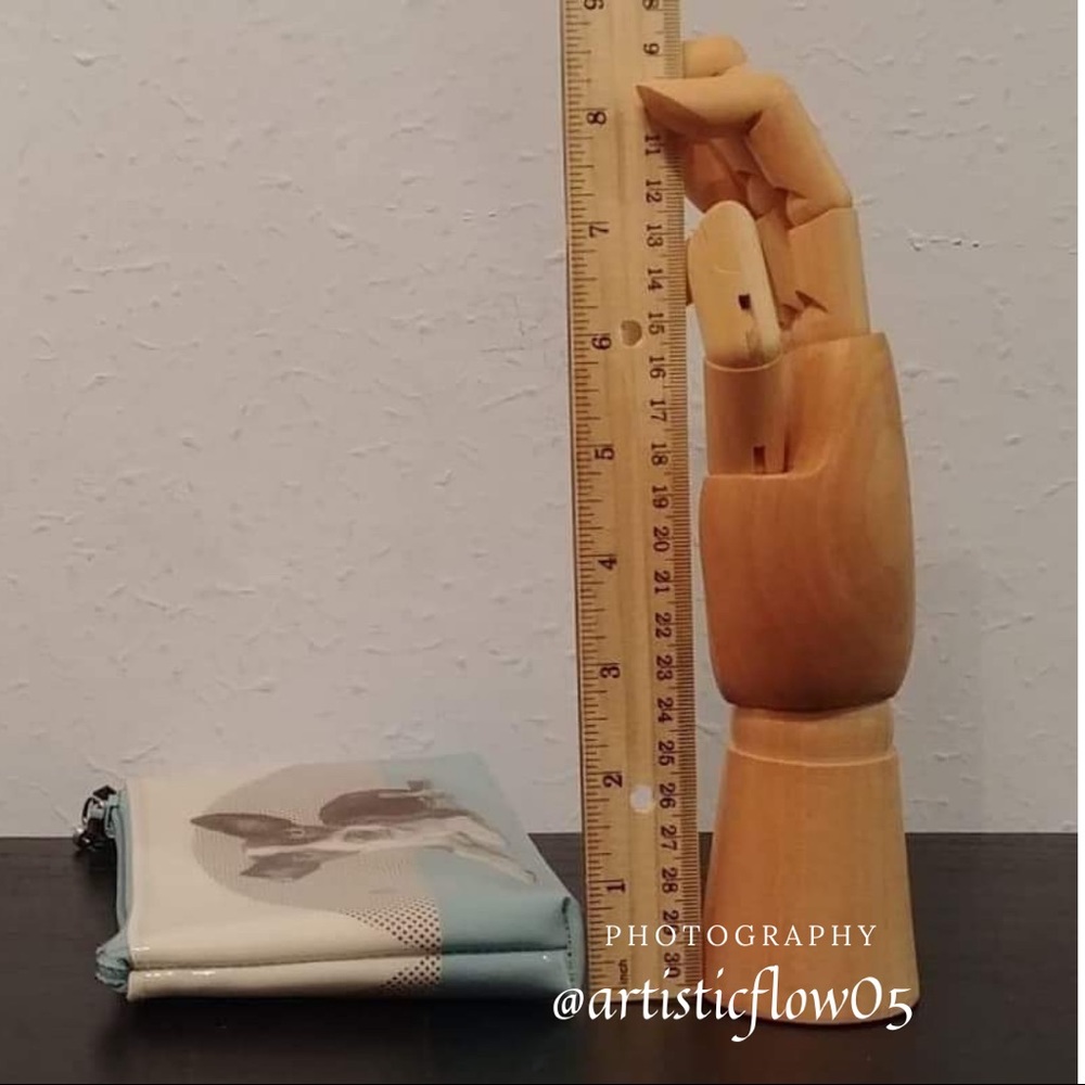 NEW! Modern Zip Pouch Etched Dog by Catseye London - Picture 7 of 9